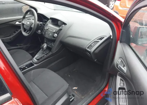 2018 Ford Focus Se z USA, uszkodzony, nr VIN 1FADP3FE2JL290961